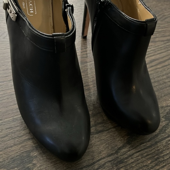 Coach women’s leather booties-Authentic-EUC - Picture 2 of 15